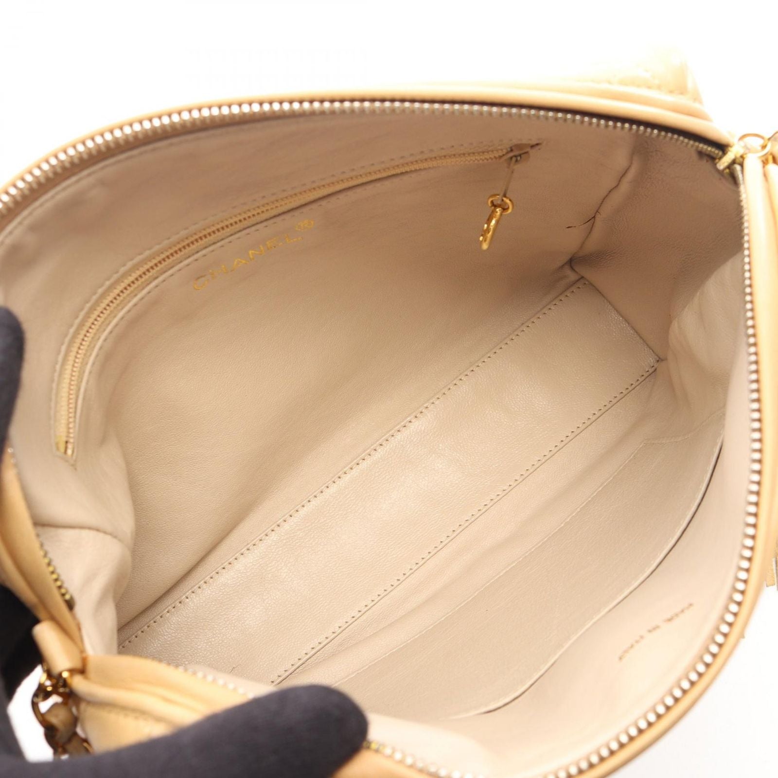 Chanel Shoulder Bag Quilted Tassel Beige Lambskin Diamond Stitch Fringe Chain — view 3
