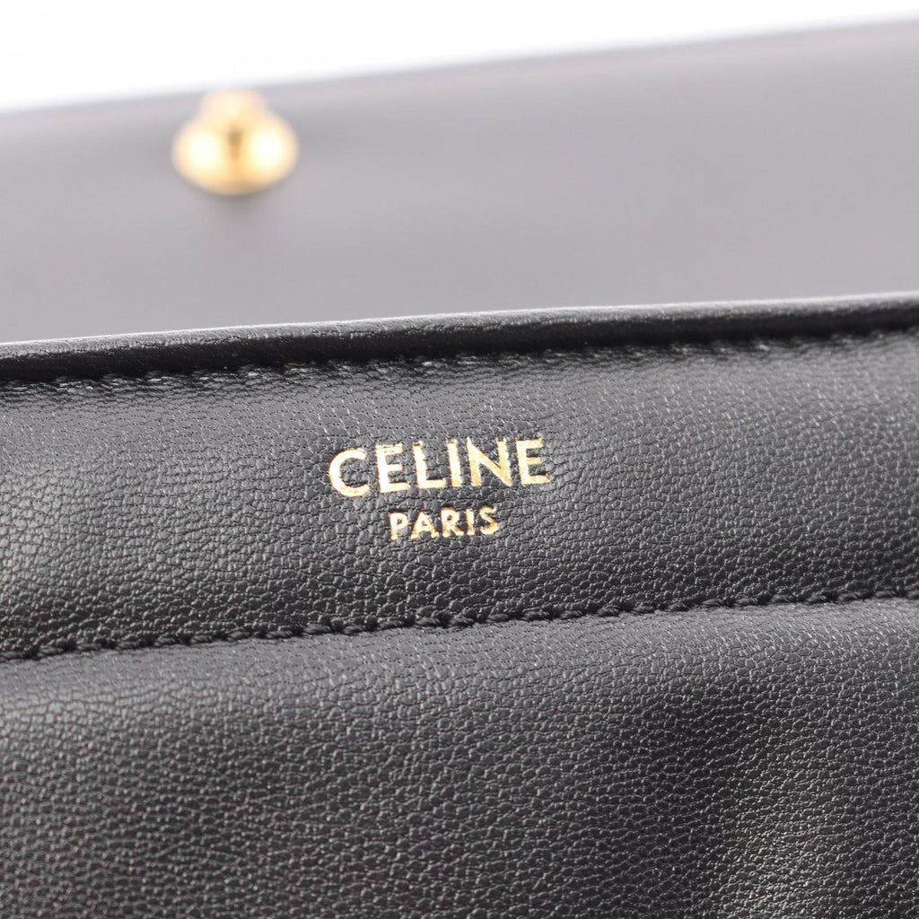 Celine Shoulder Bag Matelasse Monochrome Black Leather Chain — view 4