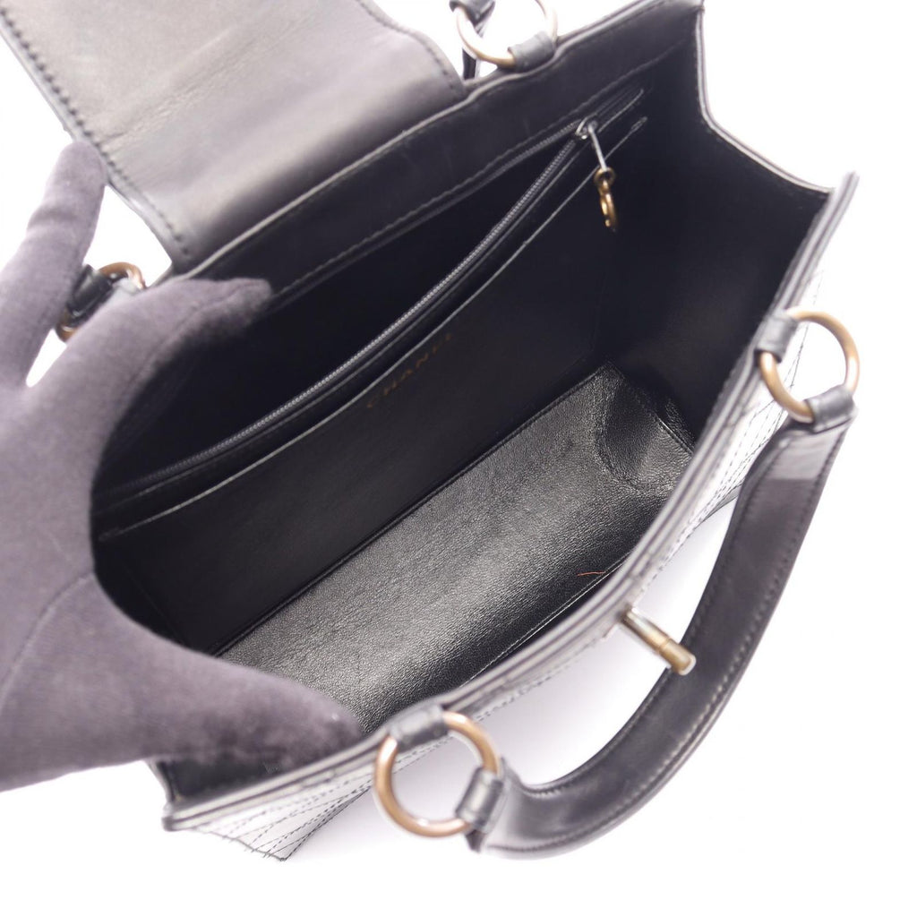 Chanel Handbag Quilted Turnlock Black Leather — view 3