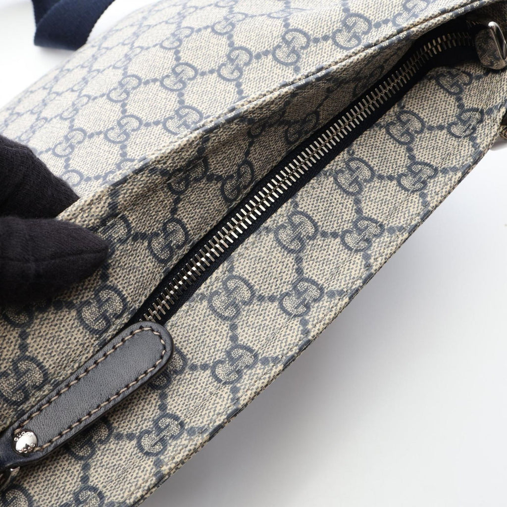 Gucci Shoulder Bag GG Supreme Navy Canvas Leather — view 5