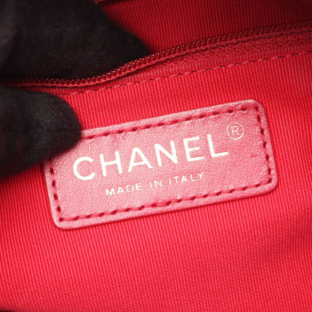 Chanel Shoulder Bag CC Logo Black Leather CC 2-Way Chain — view 4