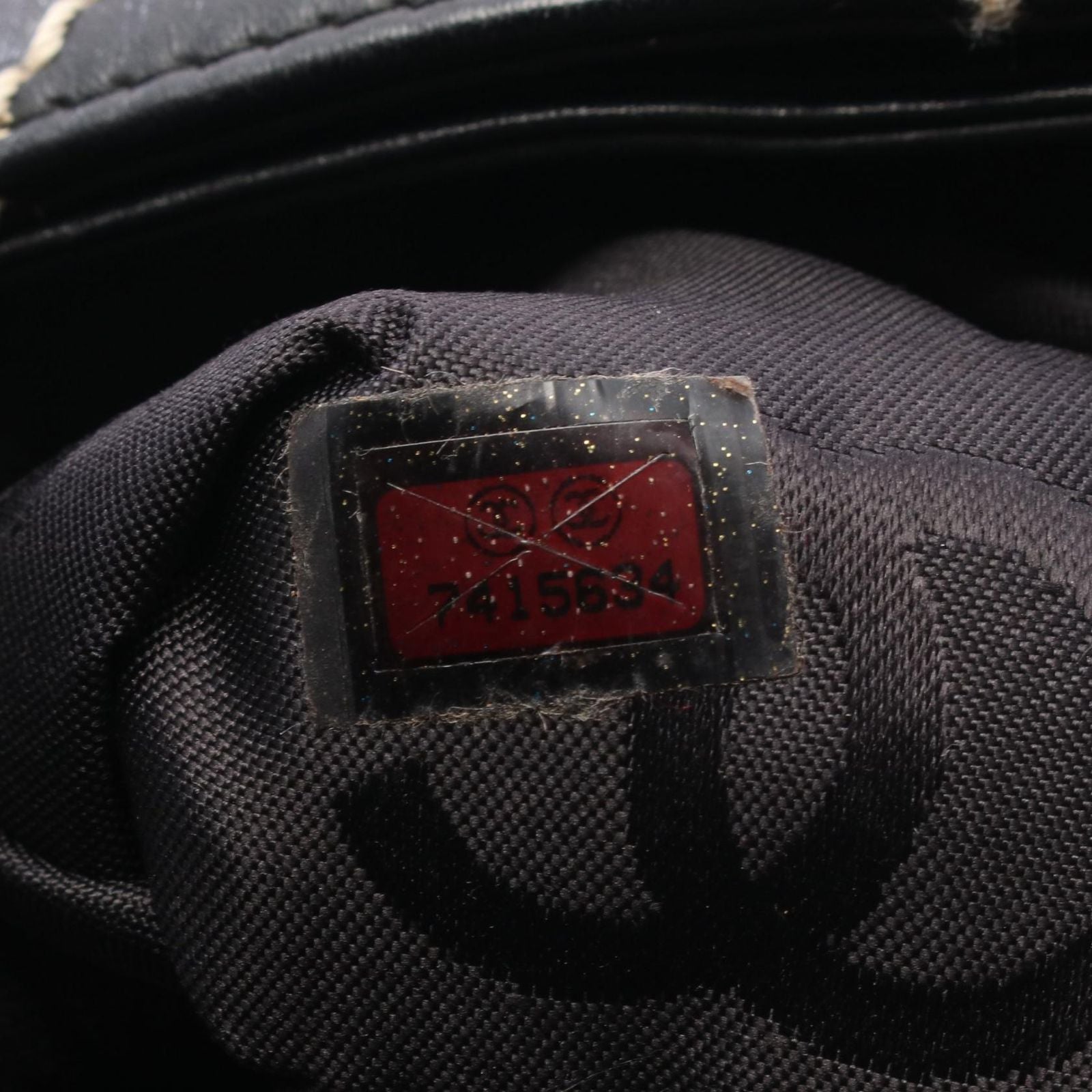 Chanel Tote Wild Stitch Black Leather — view 5
