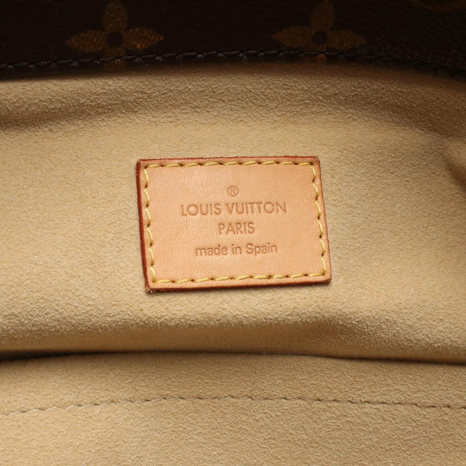 Louis Vuitton Shoulder Bag Artsy MM Monogram Canvas Leather — view 4