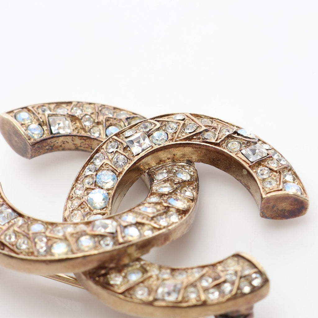 Chanel Brooch CC Logo — view 8