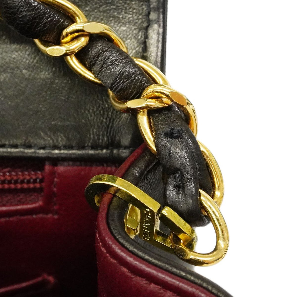 Chanel Shoulder Bag Diana Lambskin Black Gold — view 7