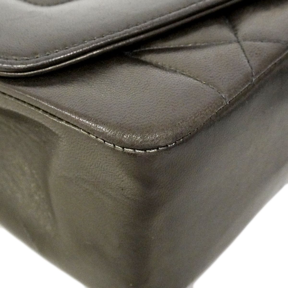 Chanel Shoulder Bag Diana Lambskin Black Gold — view 6