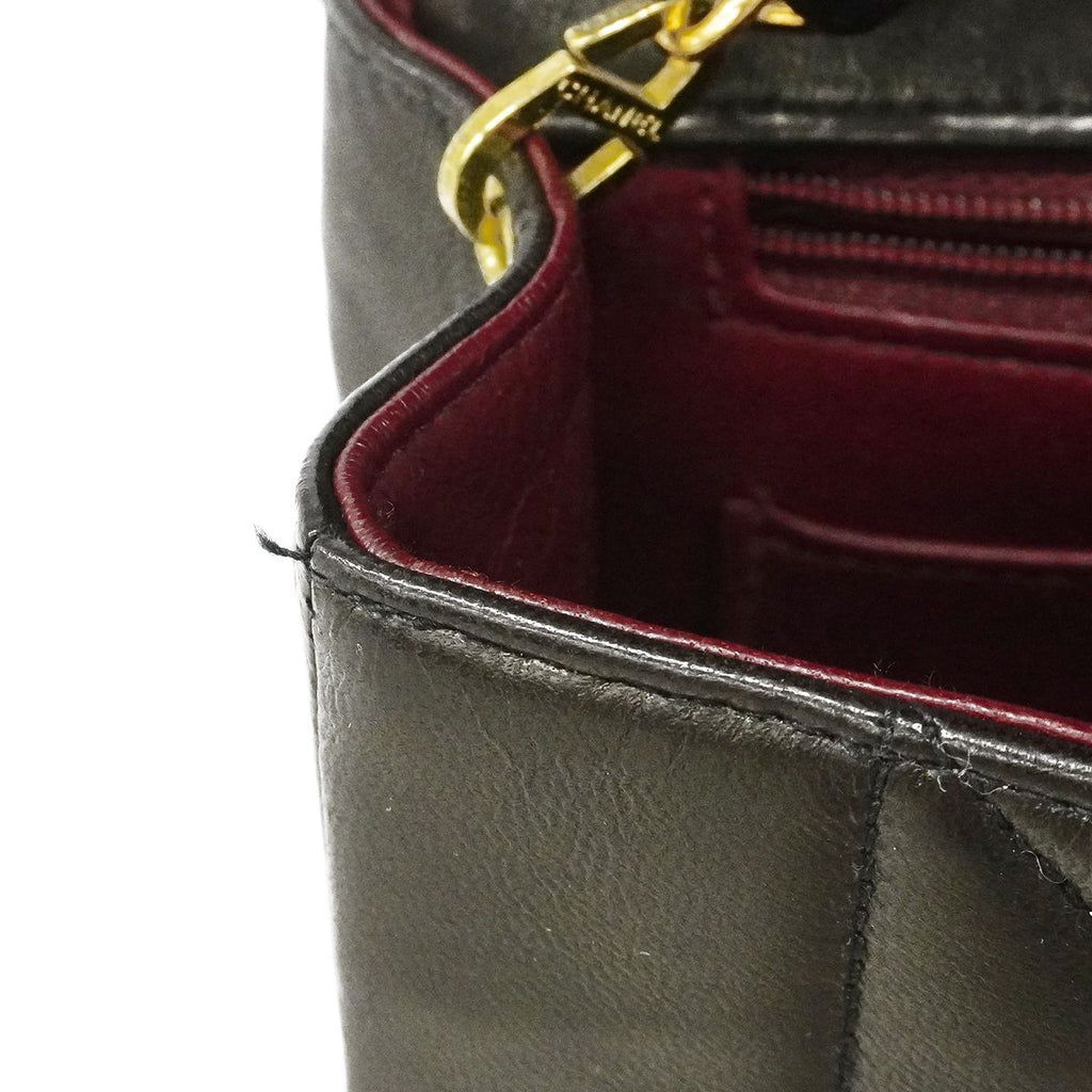 Chanel Shoulder Bag Diana Lambskin Black Gold — view 8
