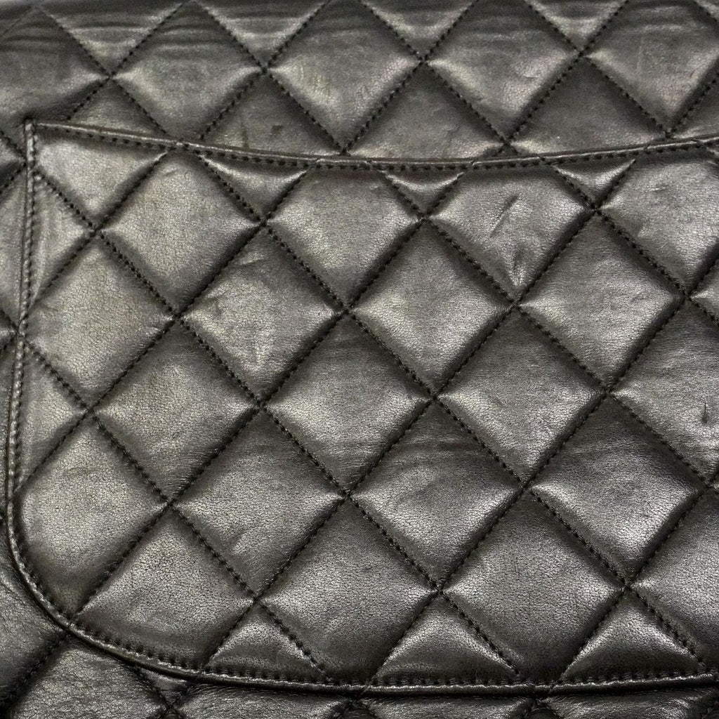 Chanel Shoulder Bag Deca Quilted Lambskin Black Gold — view 9