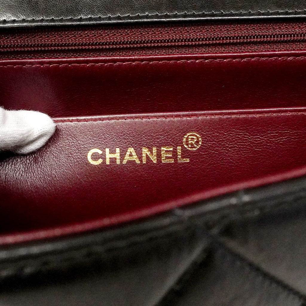 Chanel Shoulder Bag Deca Quilted Lambskin Black Gold — view 5