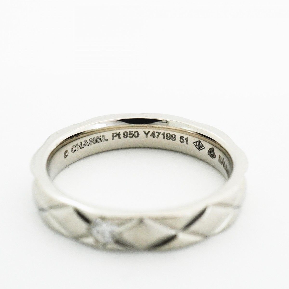 Chanel Ring Quilted Platinum Diamond — view 4