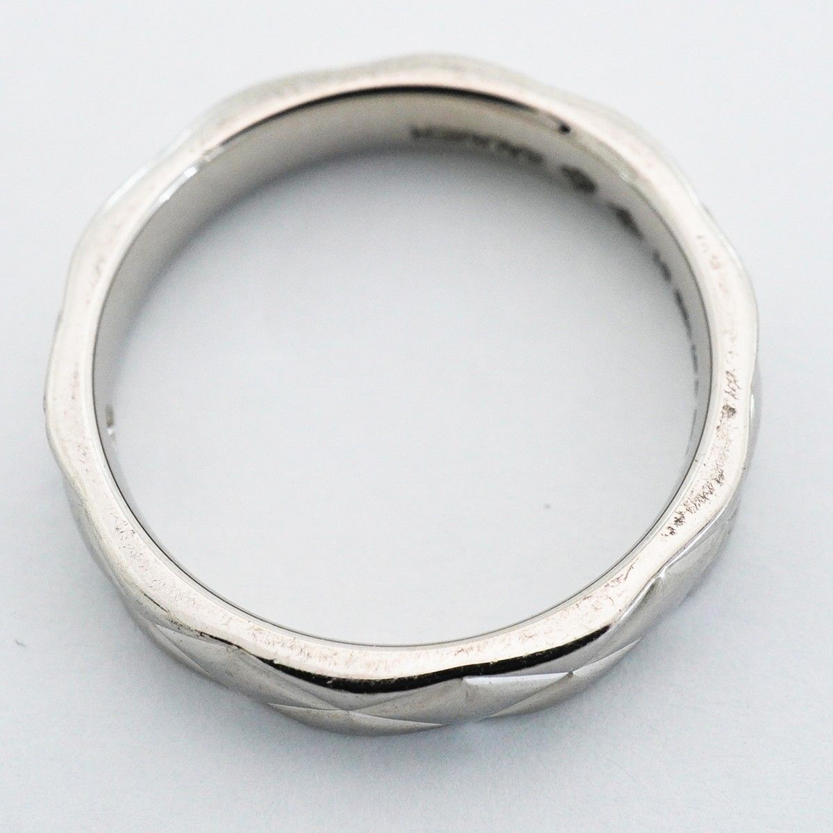 Chanel Ring Quilted Platinum Diamond — view 8