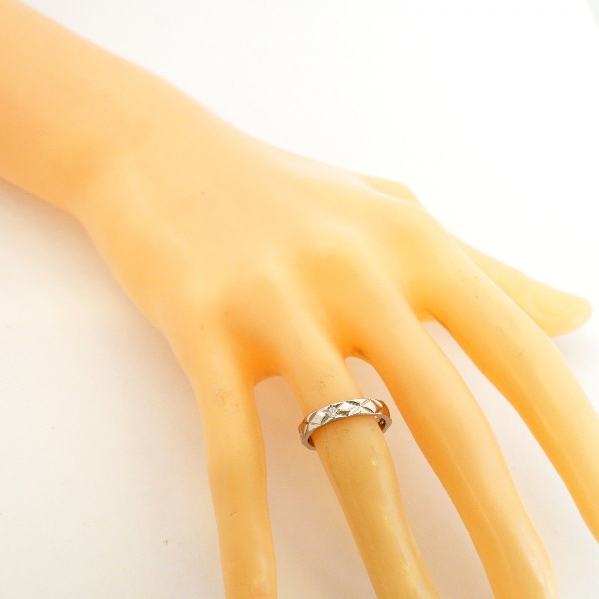 Chanel Ring Quilted Platinum Diamond — view 7