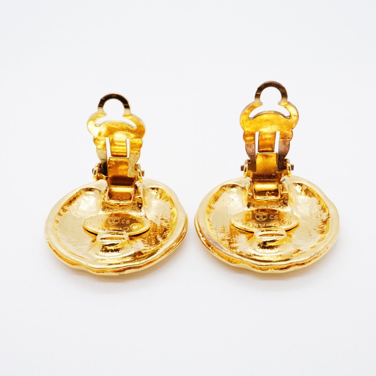 Chanel Earrings Vintage CC Logo Gold Plated — view 9
