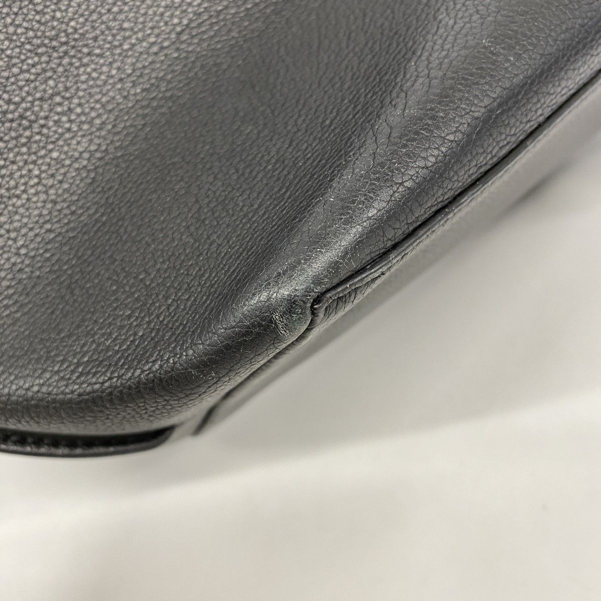 Louis Vuitton Tote Taurillon Lockme Go Noir — view 8