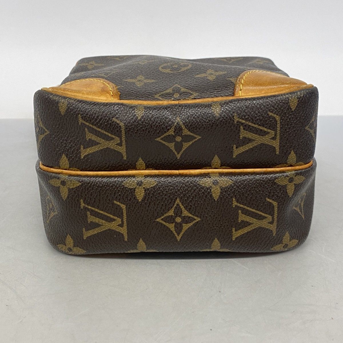 Louis Vuitton Shoulder Bag Monogram Amazon Brown — view 3
