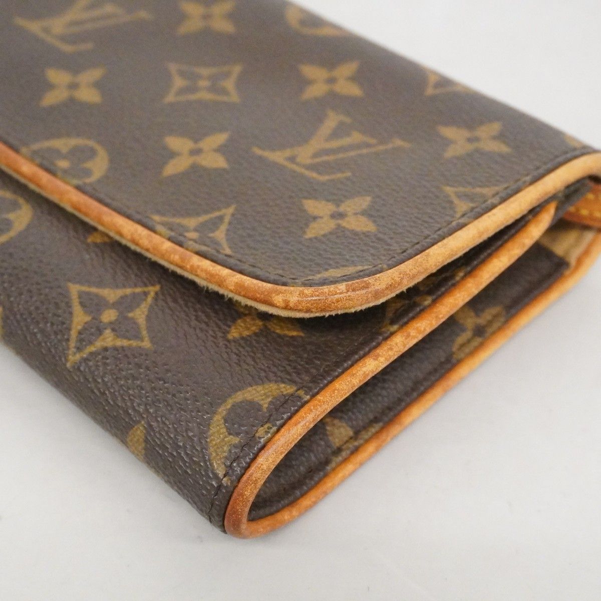 Louis Vuitton Shoulder Bag Monogram Pochette Twin GM Brown — view 7