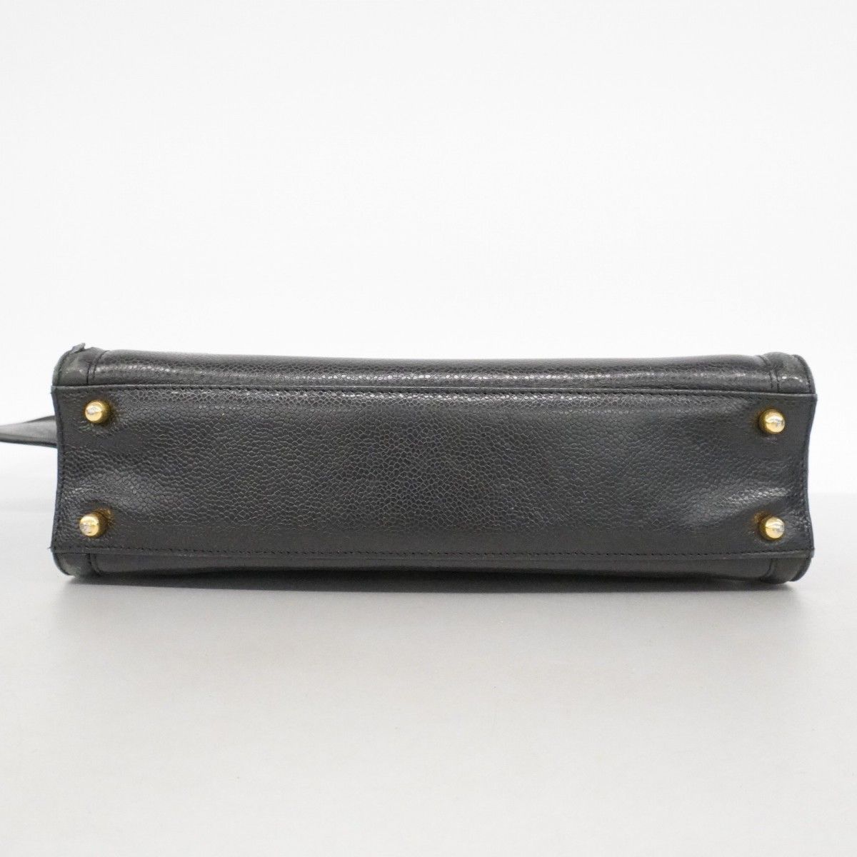 Chanel Shoulder Bag Caviar Leather Black Gold — view 3