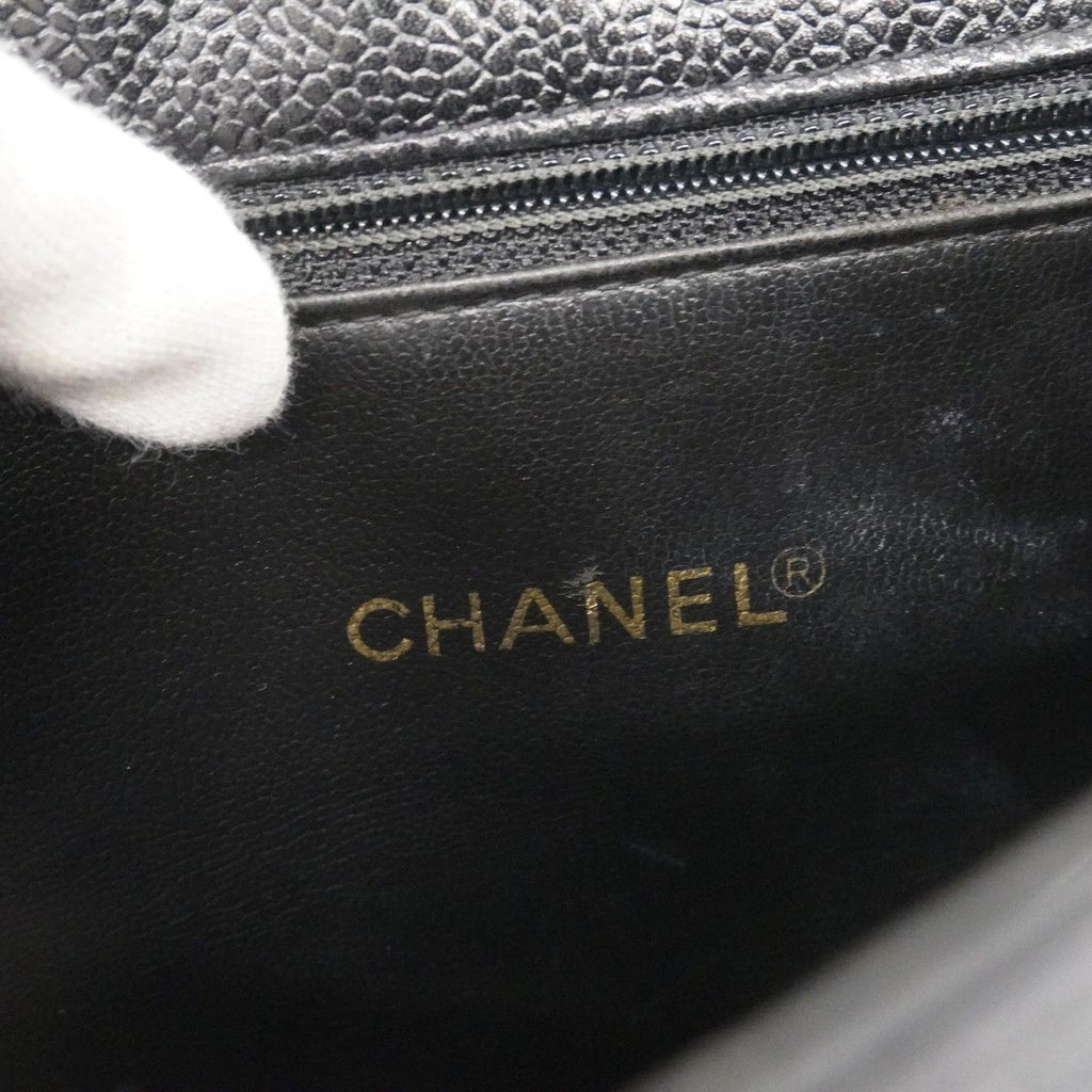 Chanel Shoulder Bag Caviar Leather Black Gold — view 5