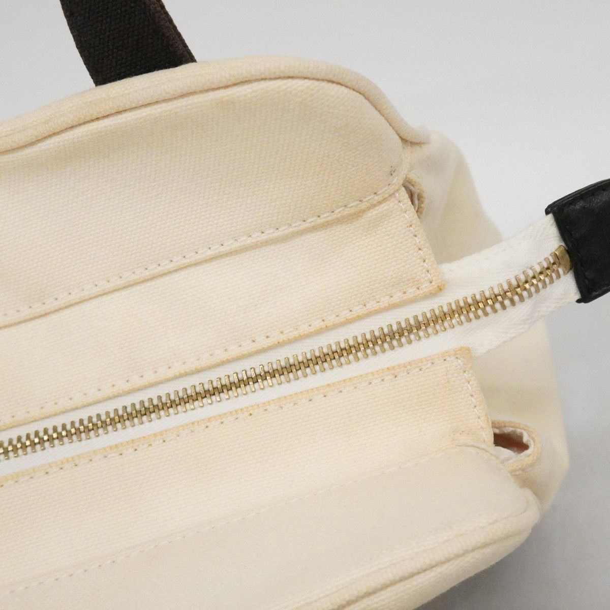 Chanel Handbag Canvas Ivory Black Gold — view 8