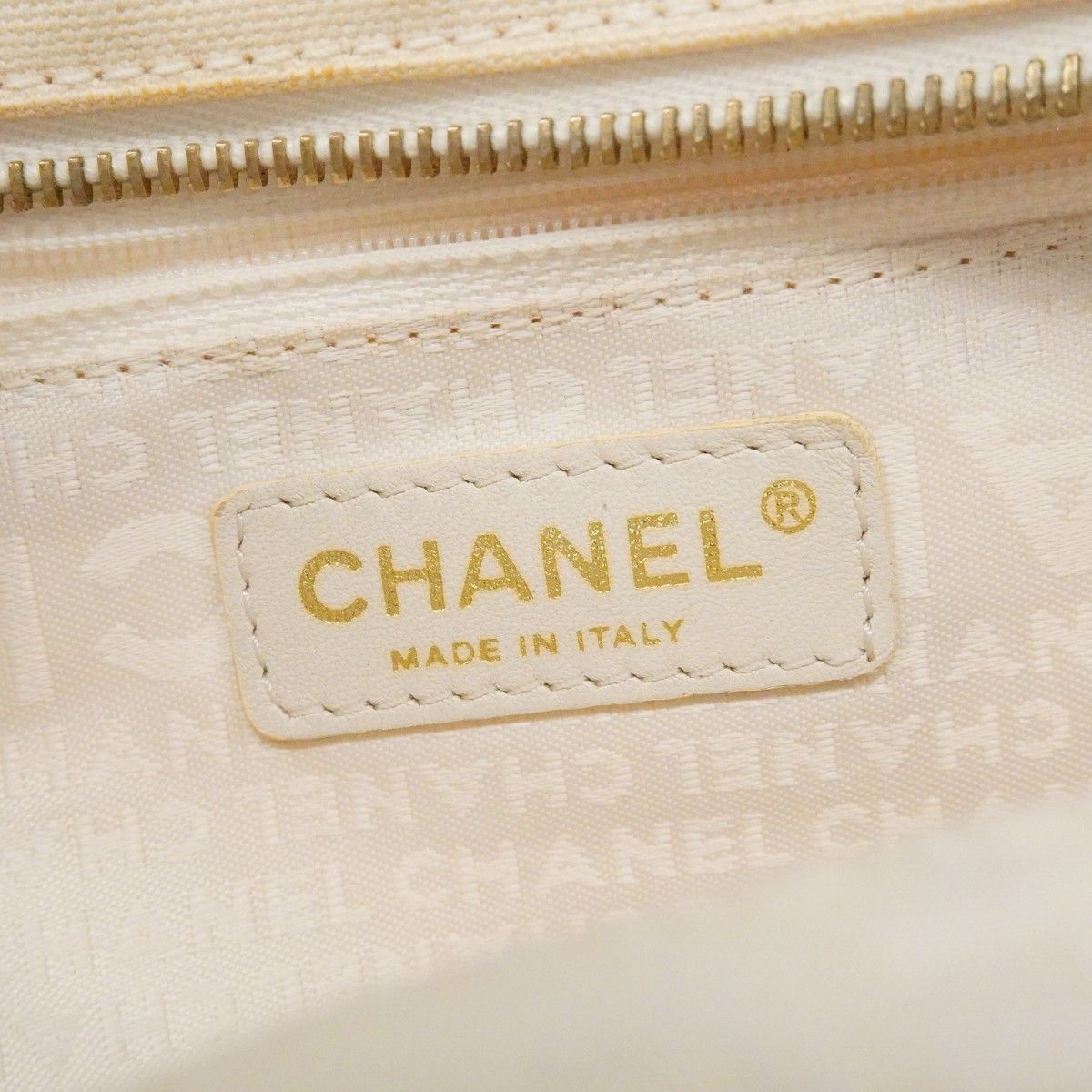 Chanel Handbag Canvas Ivory Black Gold — view 5