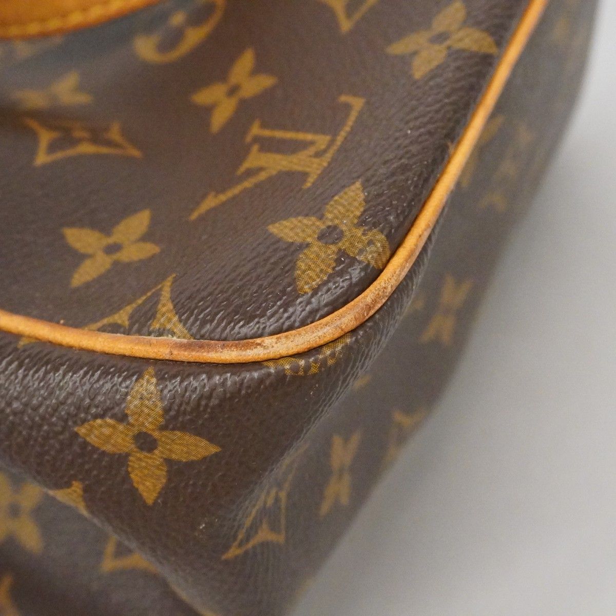 Louis Vuitton Handbag Monogram Batignolles Brown — view 7
