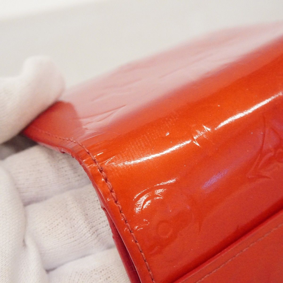 Louis Vuitton Coin Case Vernis L'Adoree Rouge — view 9