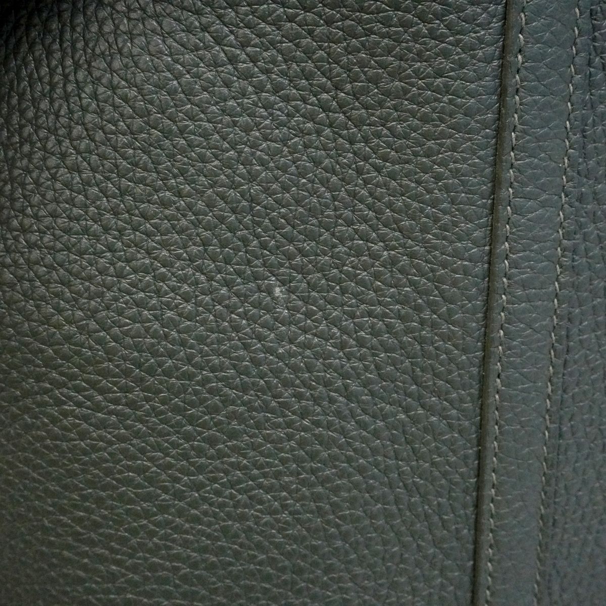Hermes Handbag Picotin Lock MM Taurillon Clemence Vert Mangrove Gold — view 7