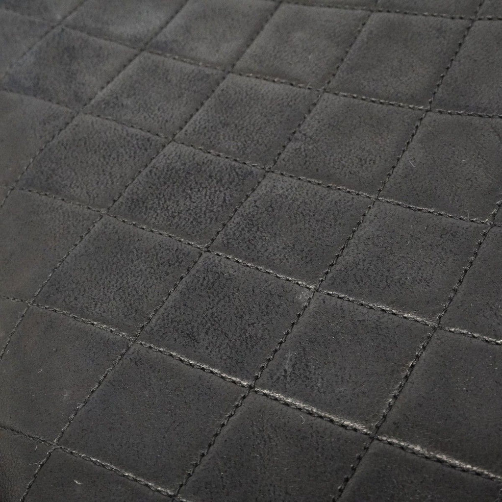 Chanel Shoulder Bag Quilted Lambskin Black Gold — view 8