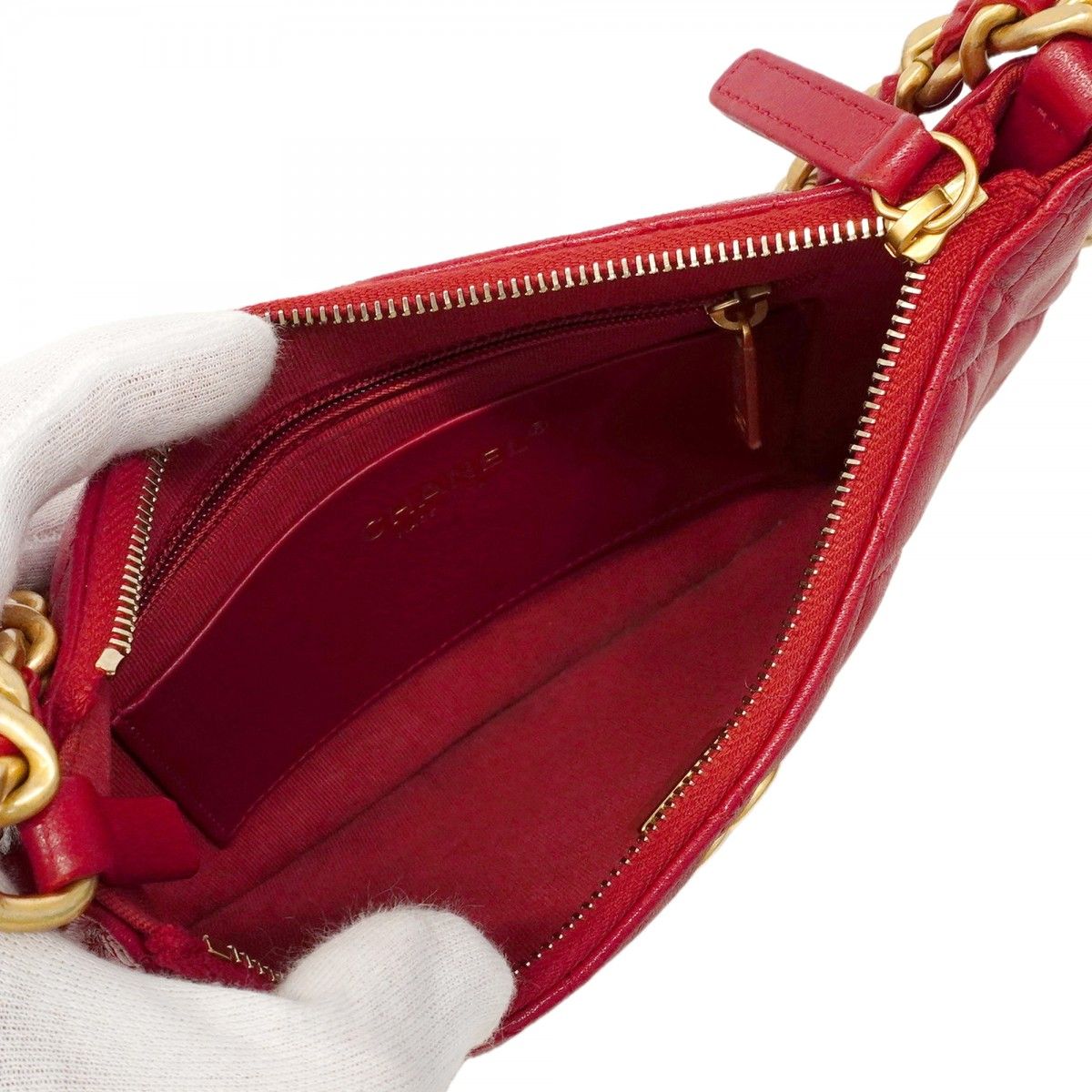 Chanel Shoulder Bag Hobo Lambskin Red Gold — view 4