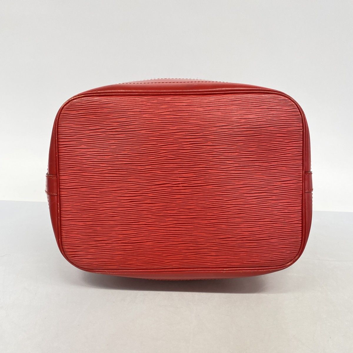 Louis Vuitton Shoulder Bag Epi Noe Castilian — view 3