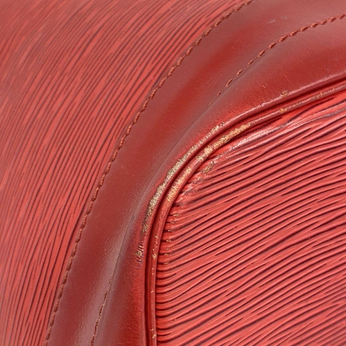 Louis Vuitton Shoulder Bag Epi Noe Castilian — view 6