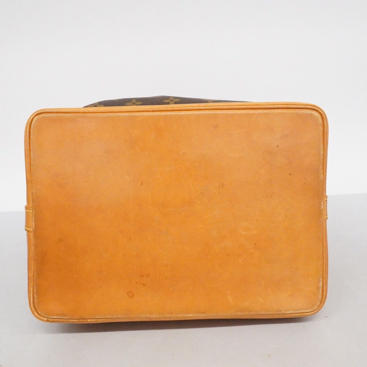 Louis Vuitton Shoulder Bag Monogram Noe Brown — view 3