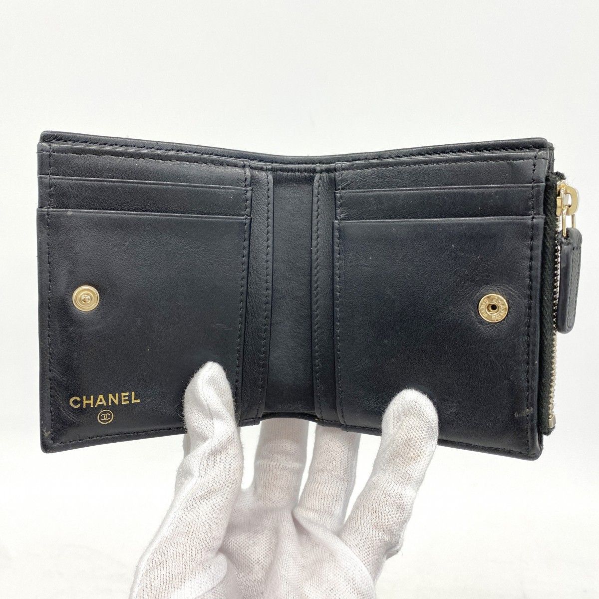 Chanel Wallet Quilted Caviar Leather Black Gold — view 3