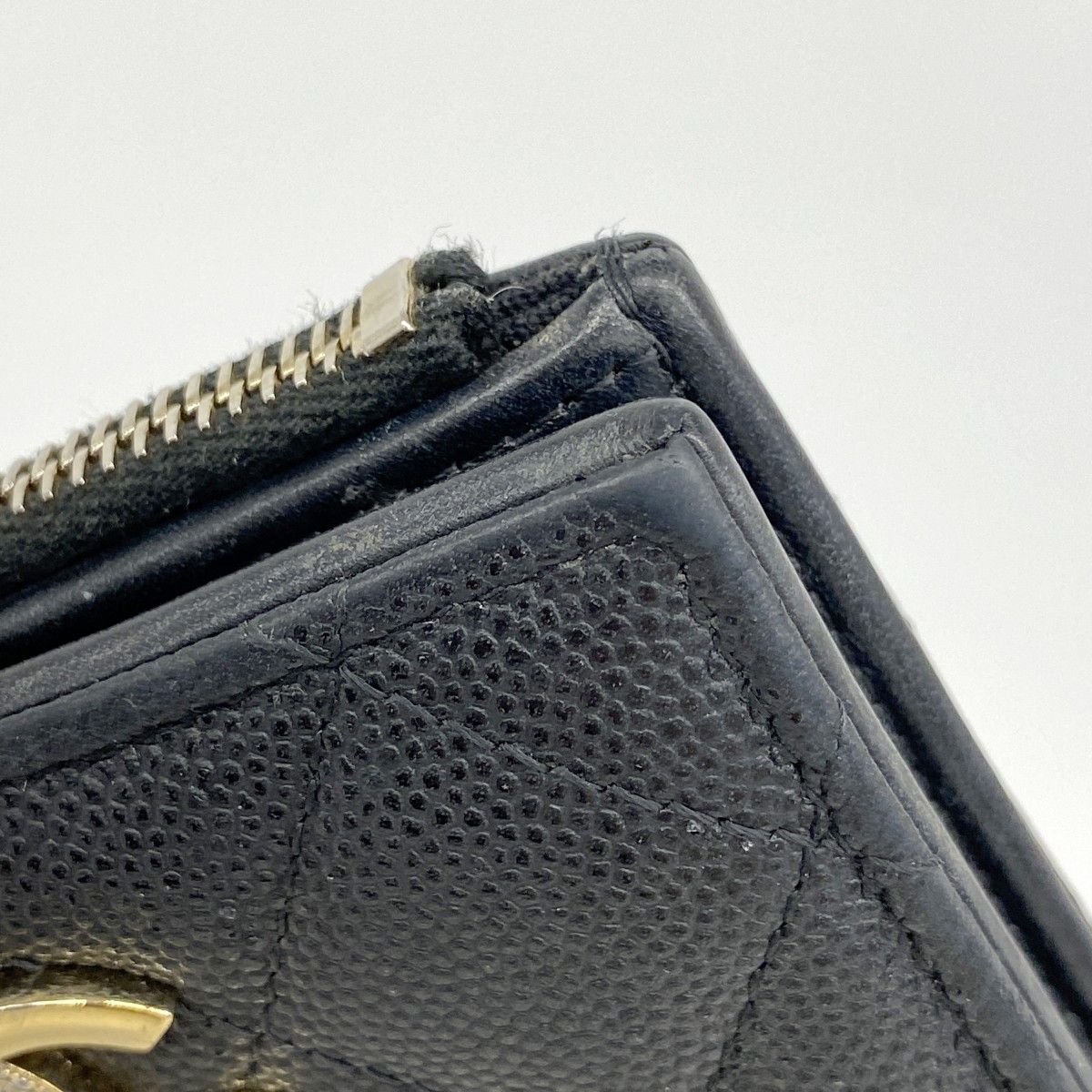 Chanel Wallet Quilted Caviar Leather Black Gold — view 8