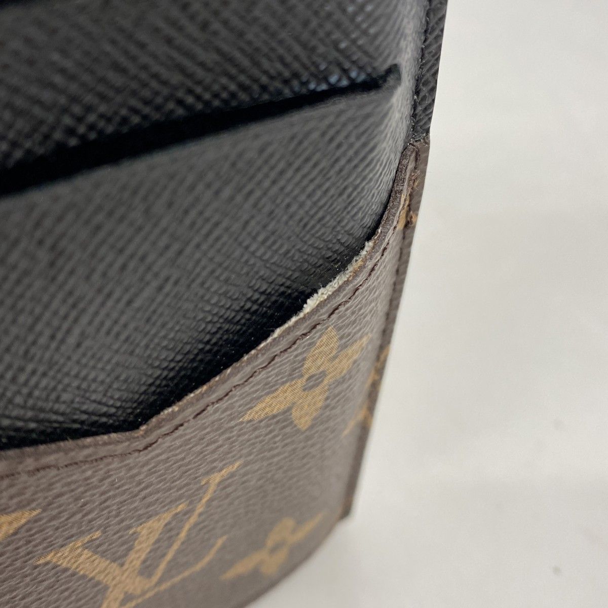 Louis Vuitton Coin Case Monogram Card Holder Recto Verso Brown Black — view 5