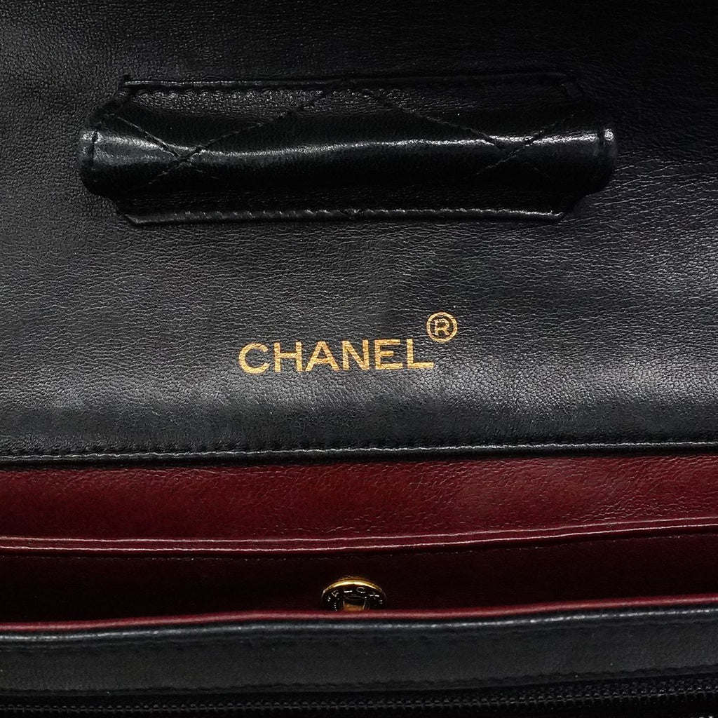 Chanel Shoulder Bag Quilted Lambskin Black Gold — view 5
