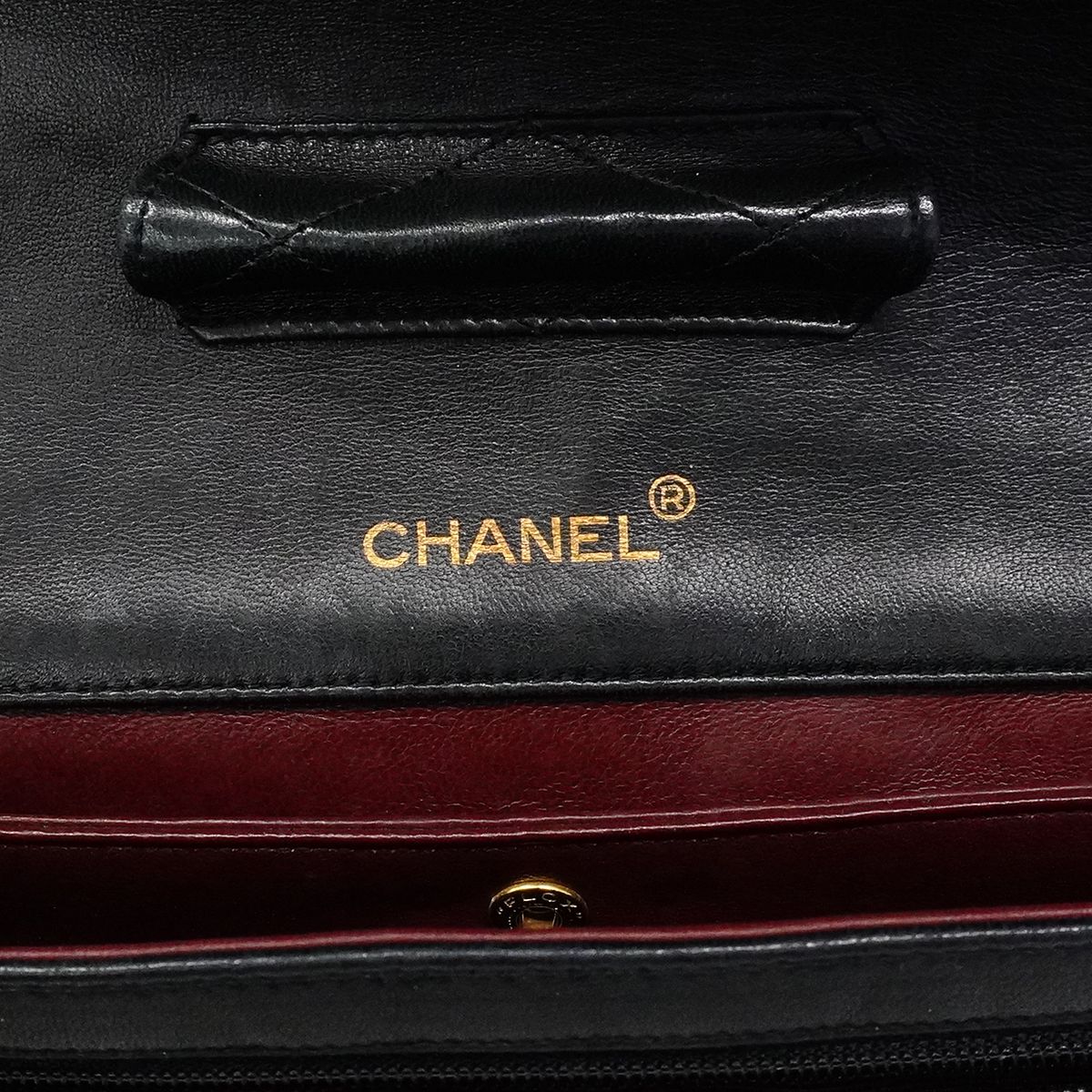 Chanel Shoulder Bag Quilted Lambskin Black Gold — view 5