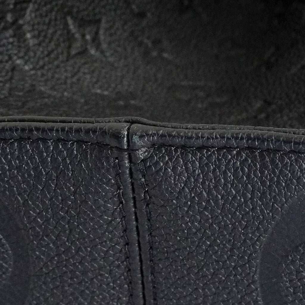 Louis Vuitton Tote Monogram Empreinte On The Go MM Noir 2-Way — view 7