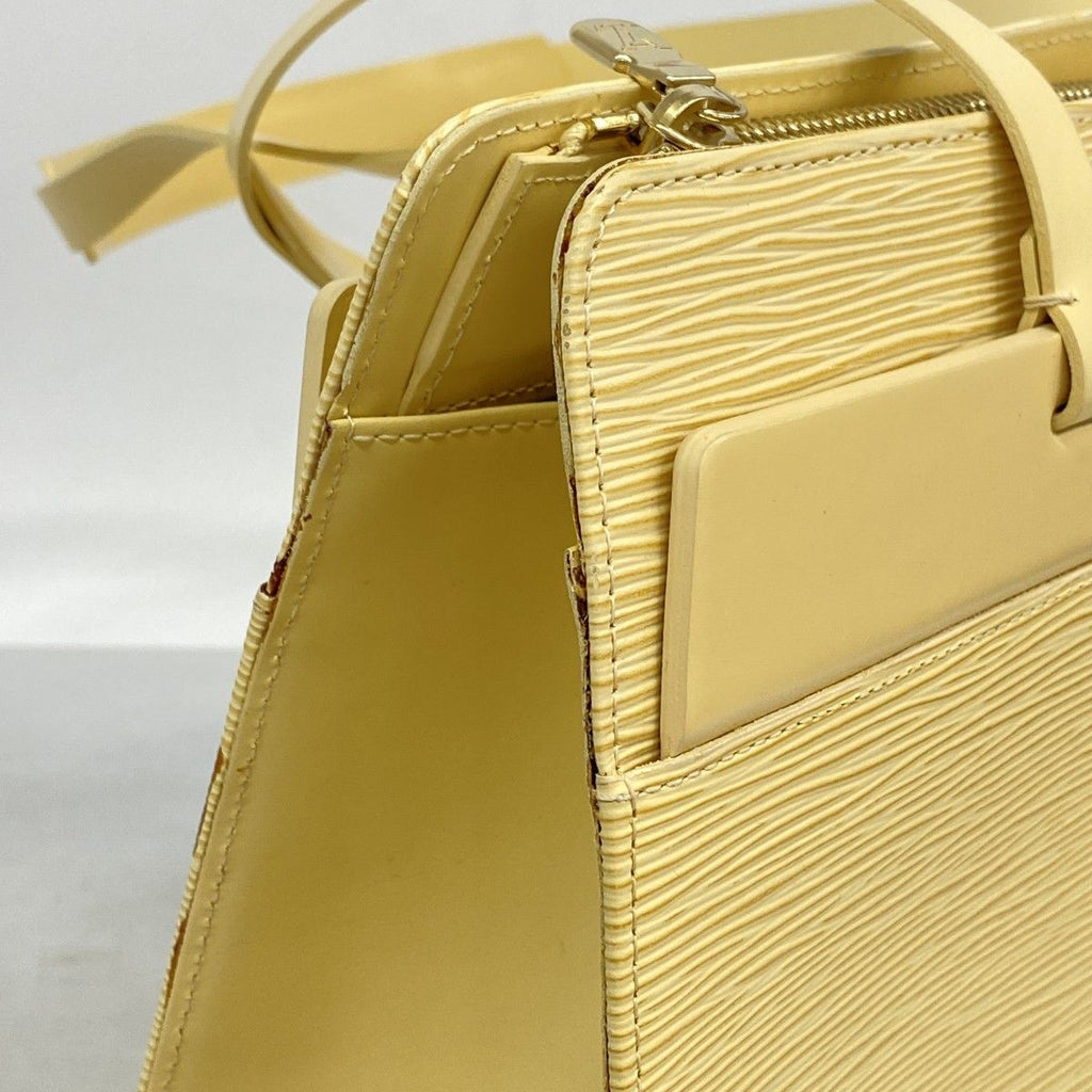 Louis Vuitton Shoulder Bag Epi Croisette GM Vanilla — view 7