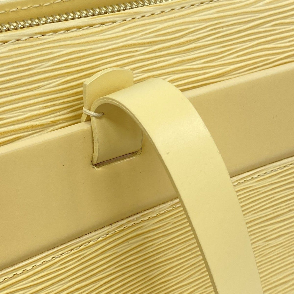 Louis Vuitton Shoulder Bag Epi Croisette GM Vanilla — view 9