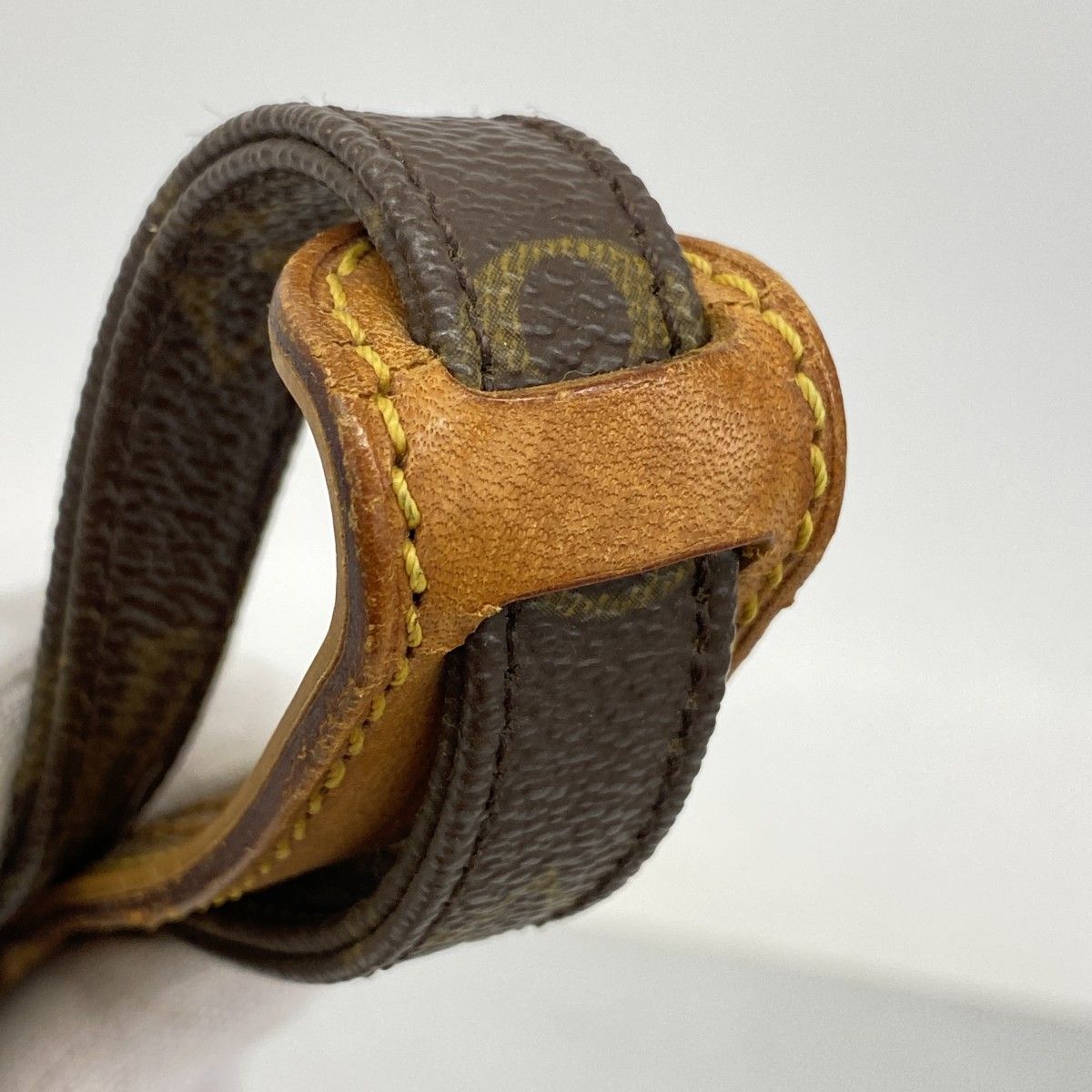 Louis Vuitton Shoulder Bag Monogram Amazon Brown — view 9