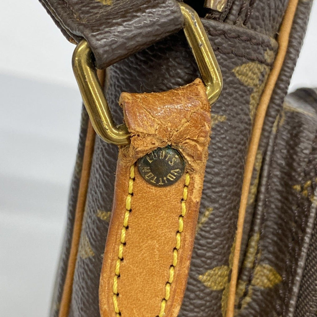 Louis Vuitton Shoulder Bag Monogram Amazon Brown — view 8