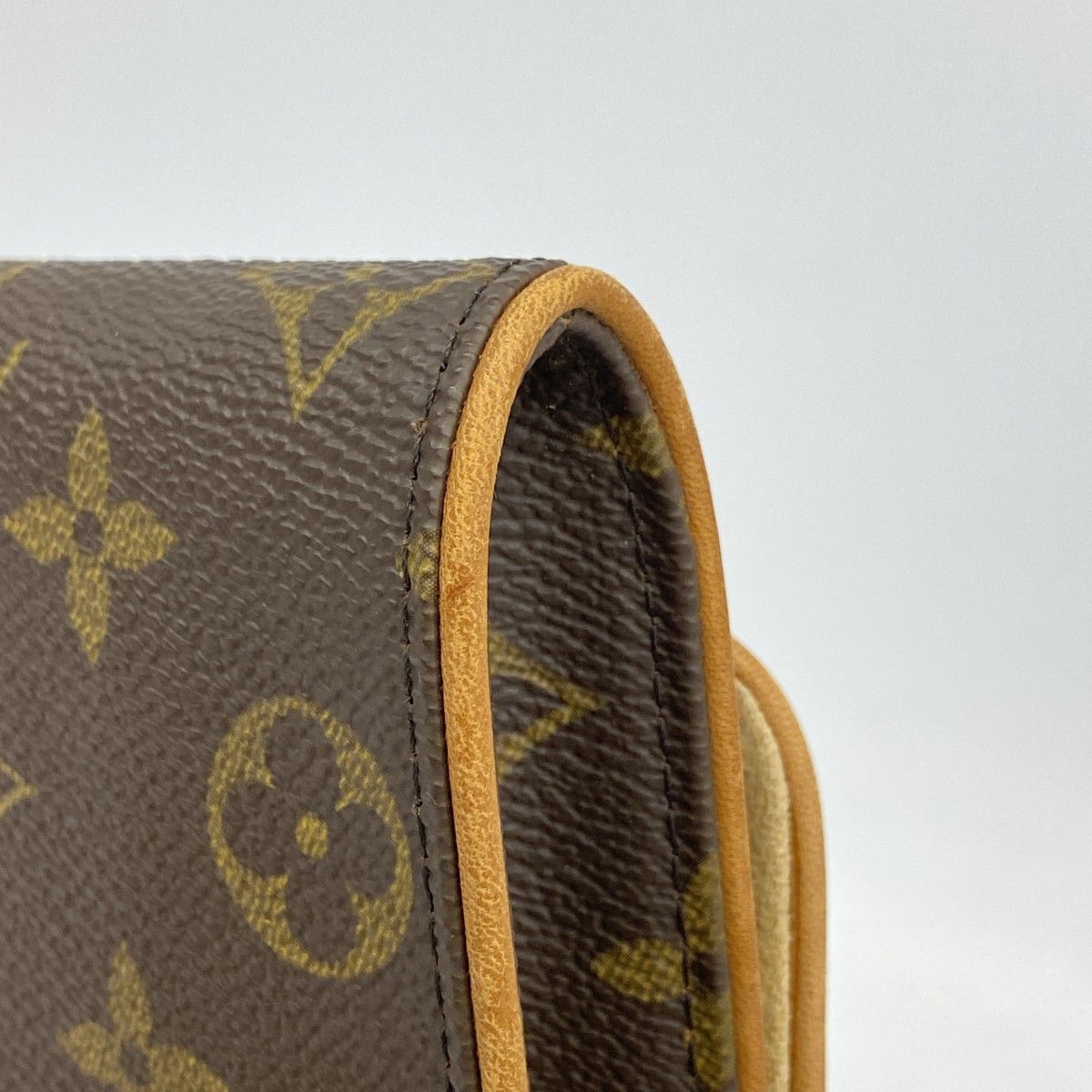 Louis Vuitton Shoulder Bag Monogram Pochette Twin PM Brown — view 6