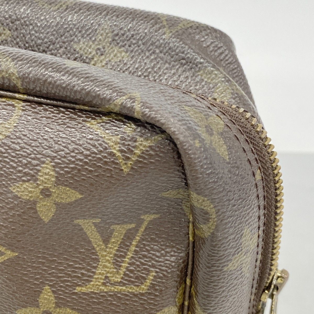 Louis Vuitton Pouch Monogram Trousse Toilet 28 Brown — view 8