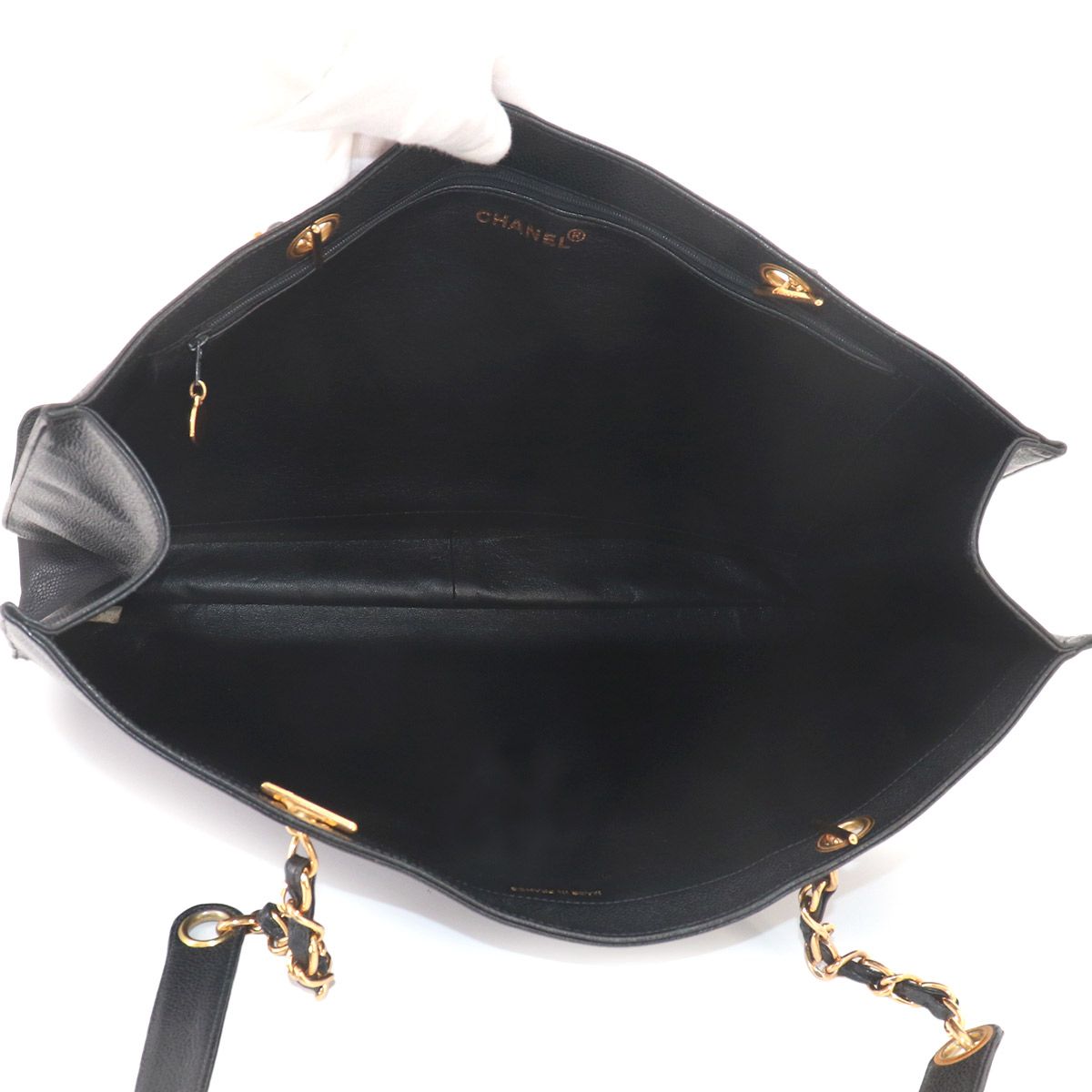 Chanel Jumbo CC Logo Tote Caviar Leather Black Gold Vintage — view 6