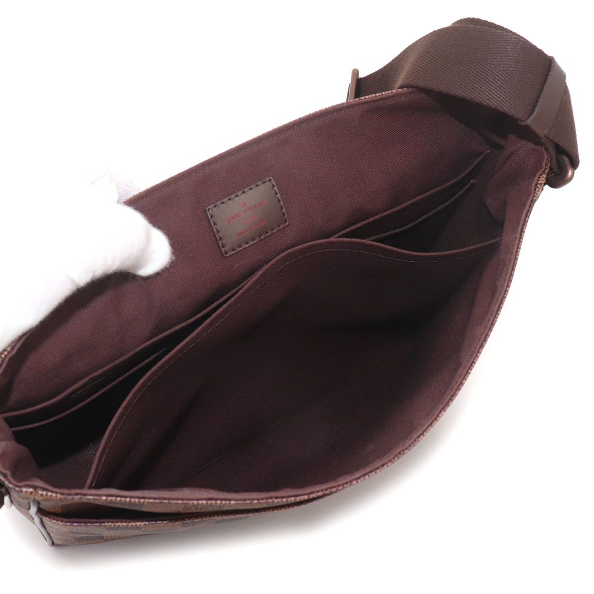 Louis Vuitton Damier District MM Shoulder Bag Ebene — view 7