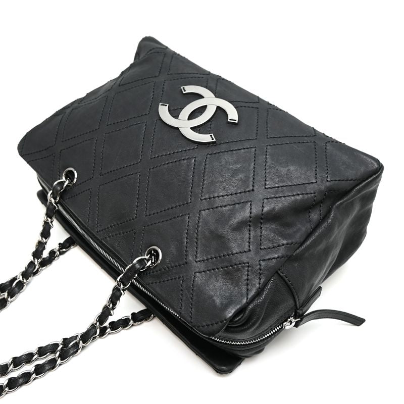 Chanel Shoulder Bag Black — view 3