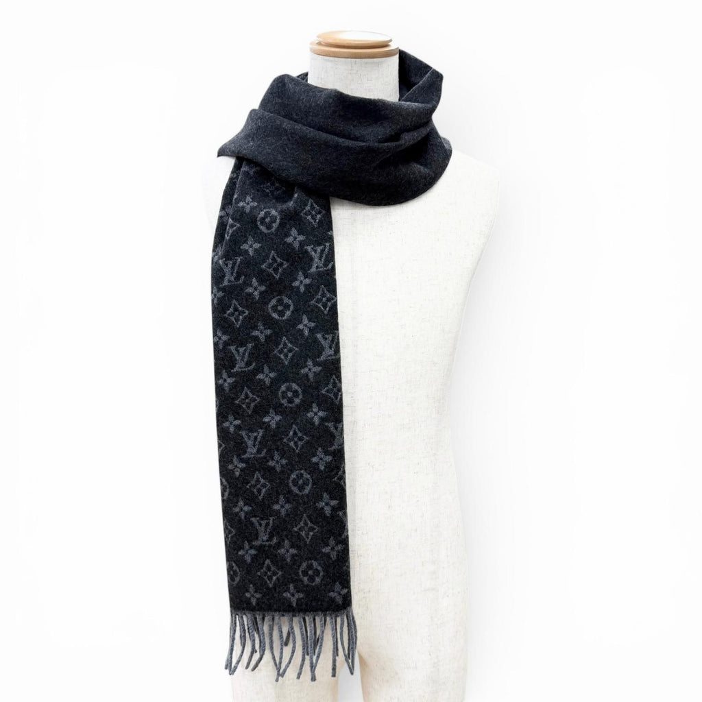 Louis Vuitton Echarpe Monogram Gradient Cashmere Wool Scarf Black — view 3