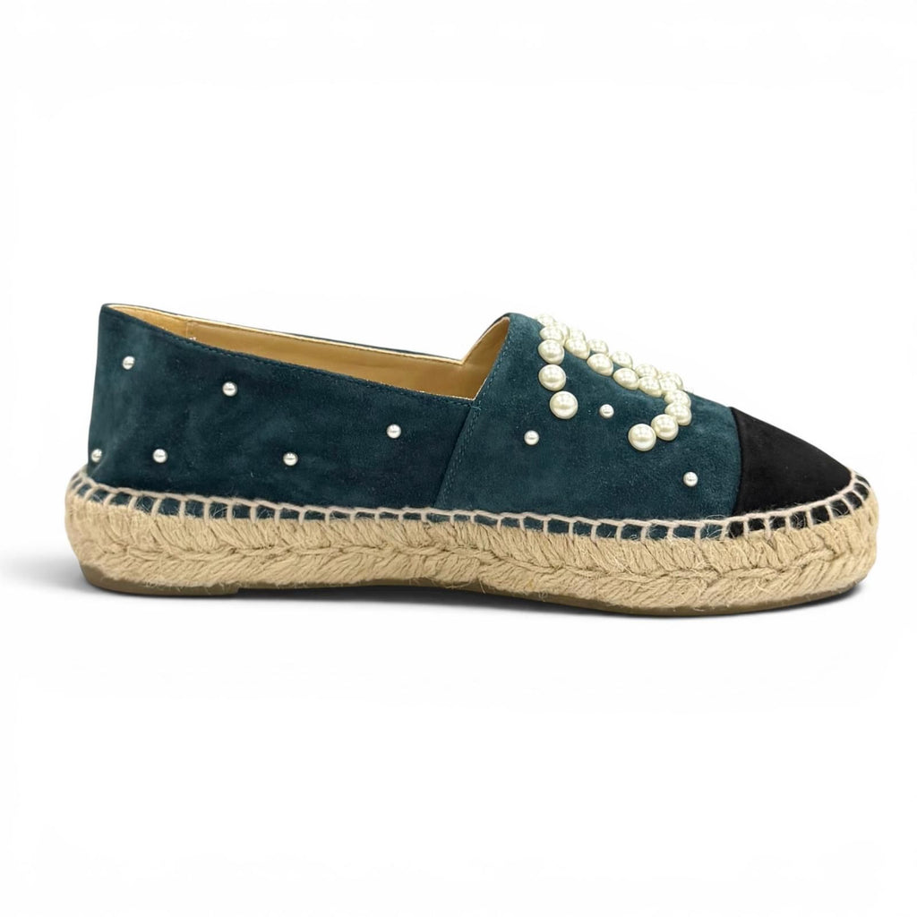 Chanel CC Logo Eco Pearl Suede Leather Espadrilles Slip on Green Black — view 6