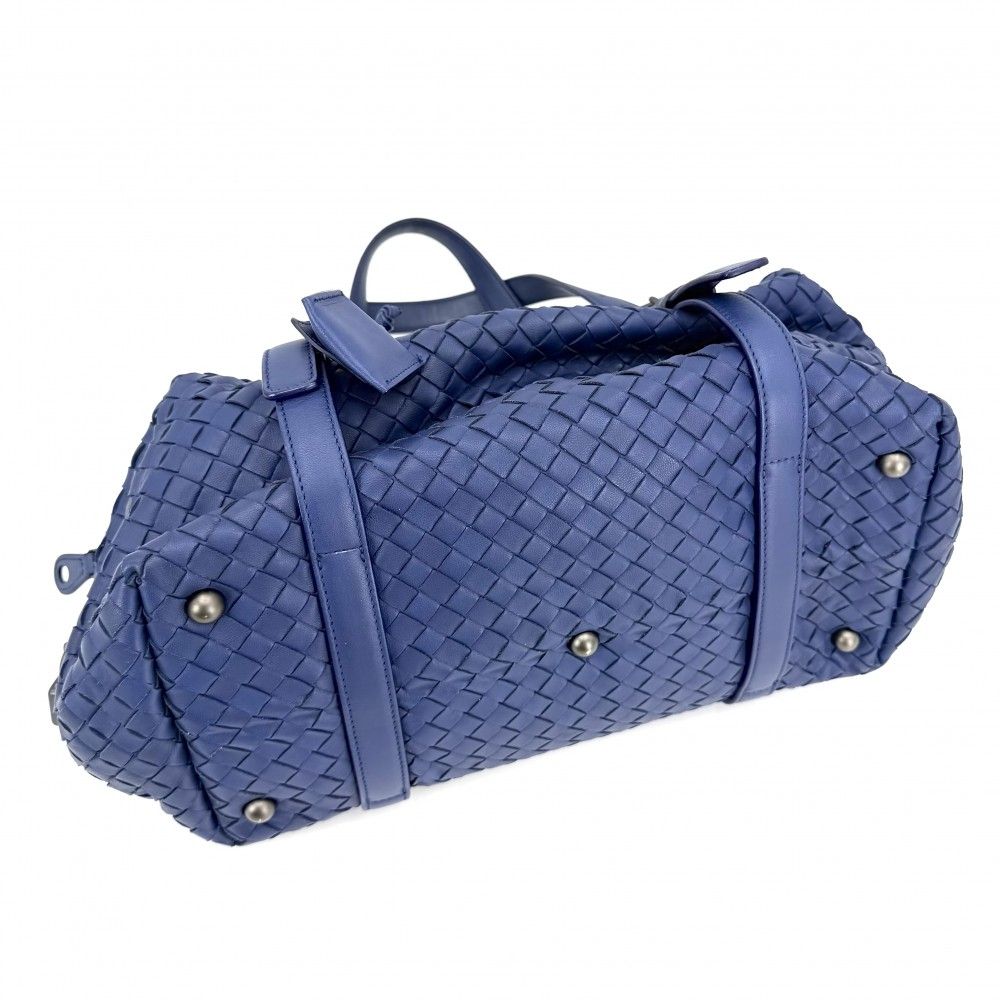 Bottega Veneta Intrecciato Montaigne Tote Shoulder Bag Leather Blue Matte Black — view 3